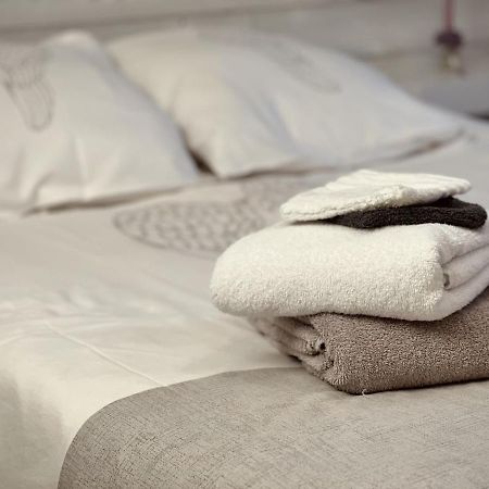 Chambre D'Hotes Francine Et Gerard Le Mans Bagian luar foto
